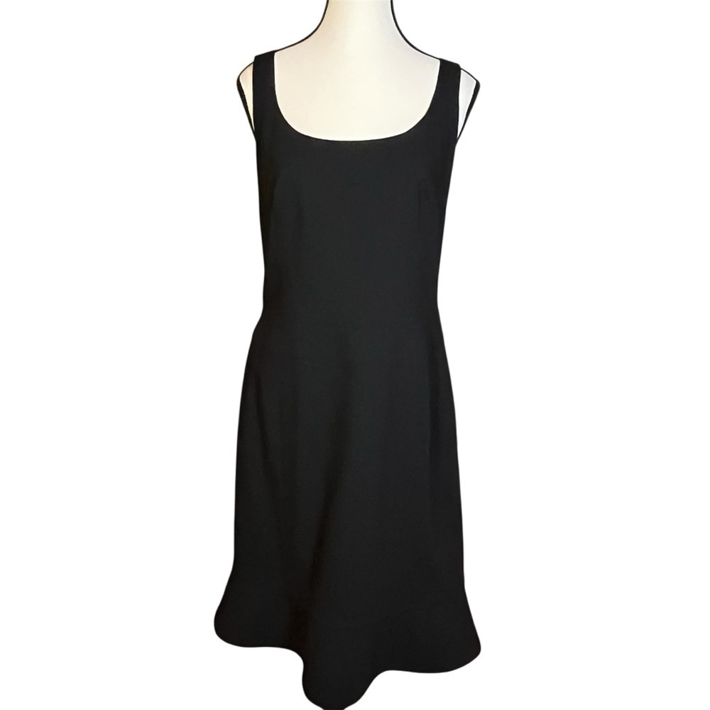 Akris Punto Ruffle Flounce Hem Black Dress Wool Square Neck Women’s Size 8 LBD